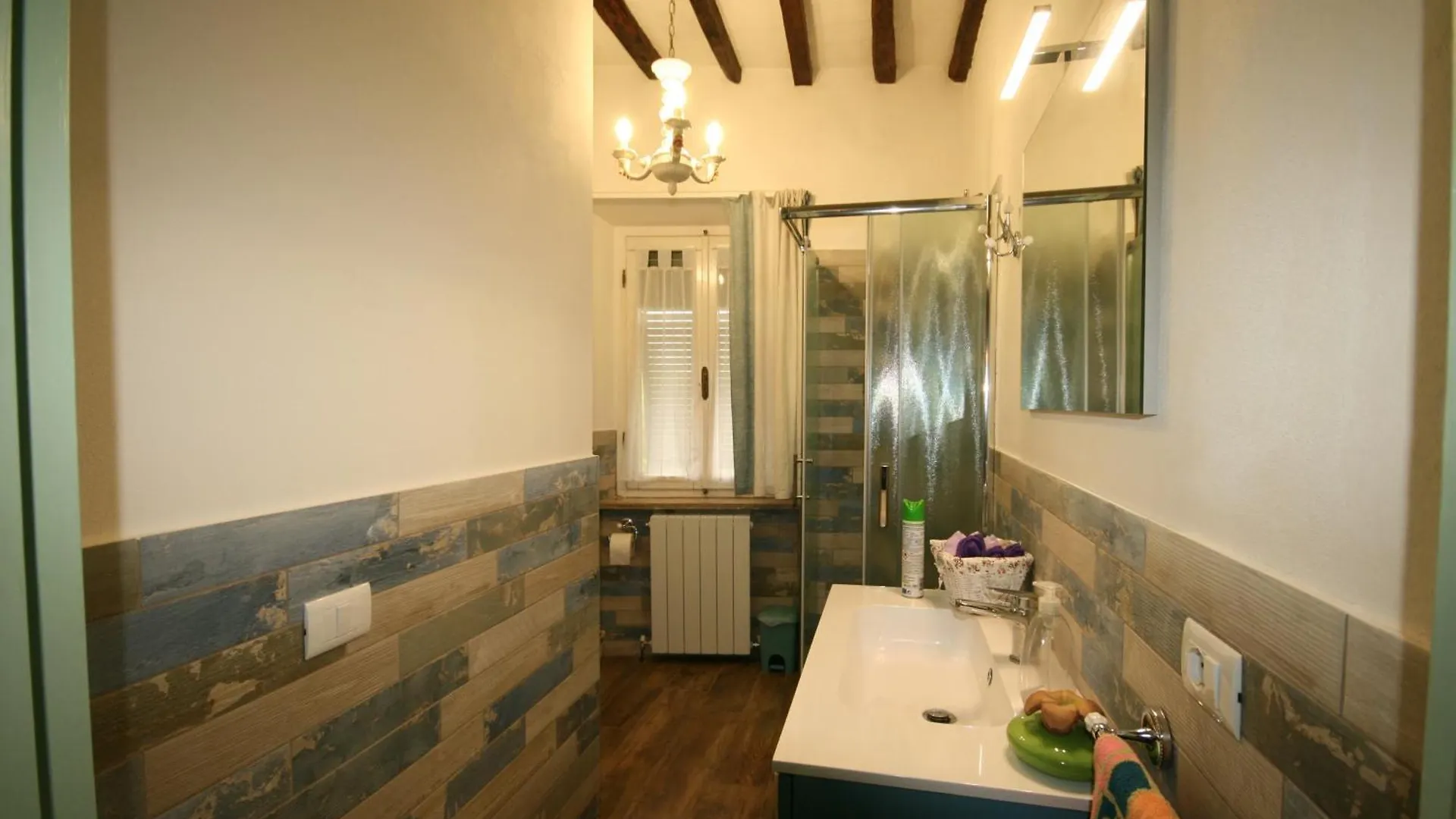 Grazioso Appartamento Ai Bori Del Centro Storico Castagneto Carducci Italy